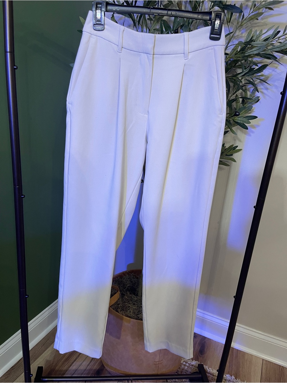 Old Navy Cream Straight-Leg Dress Trousers